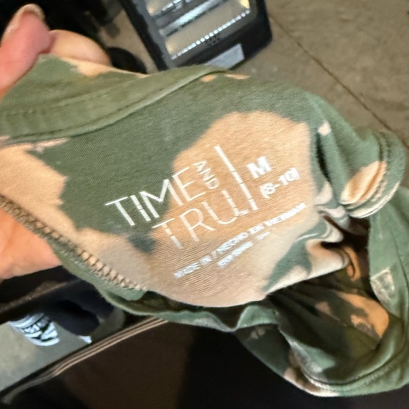 Green and Cream Tie-Dye Dress p24 - Picture 4 of 4